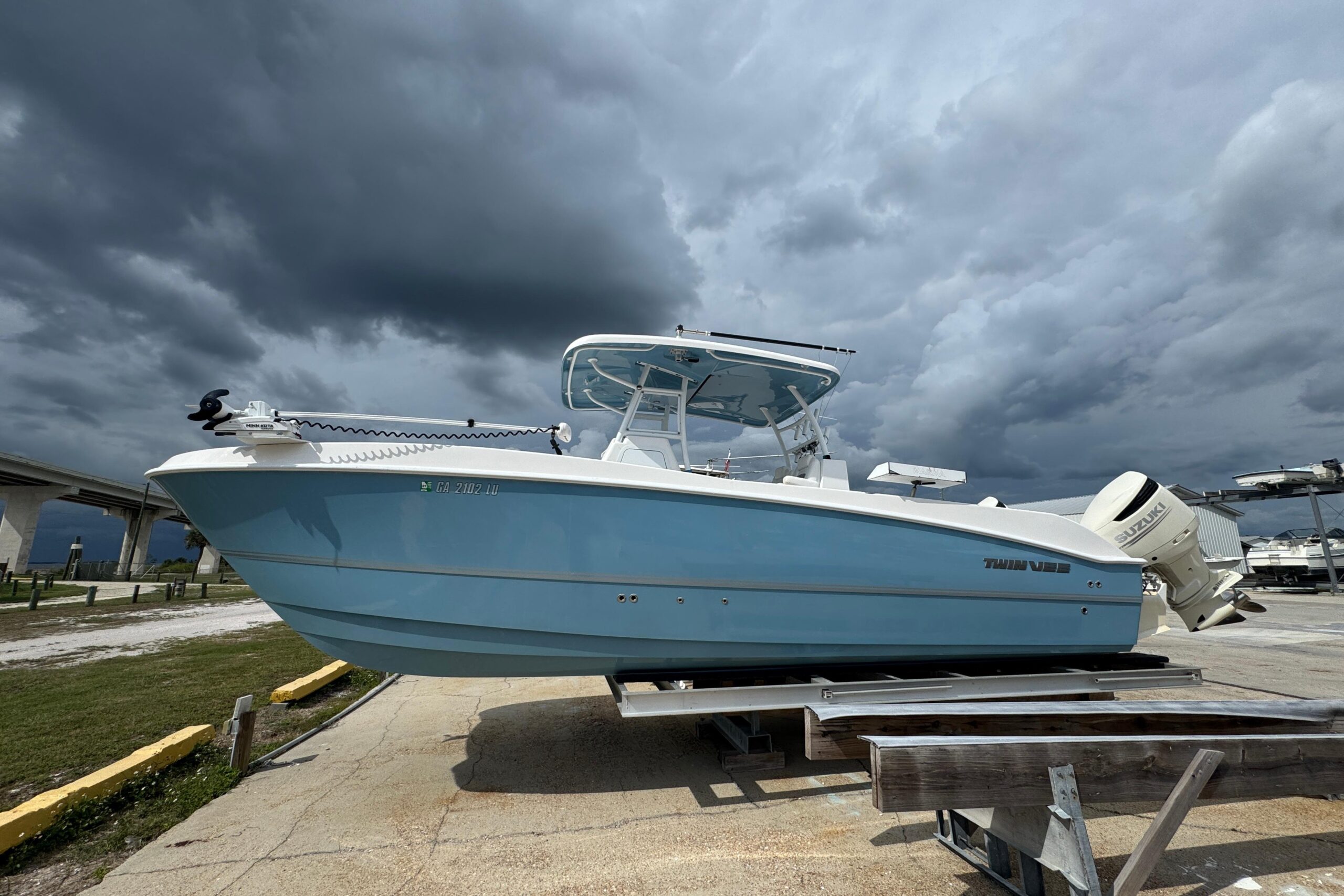 2021-twin-vee-280-cc-gf-power-