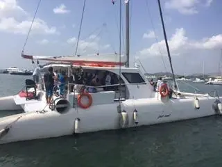 2011 Custom Sunrise 59 Day Charter Sun Cat