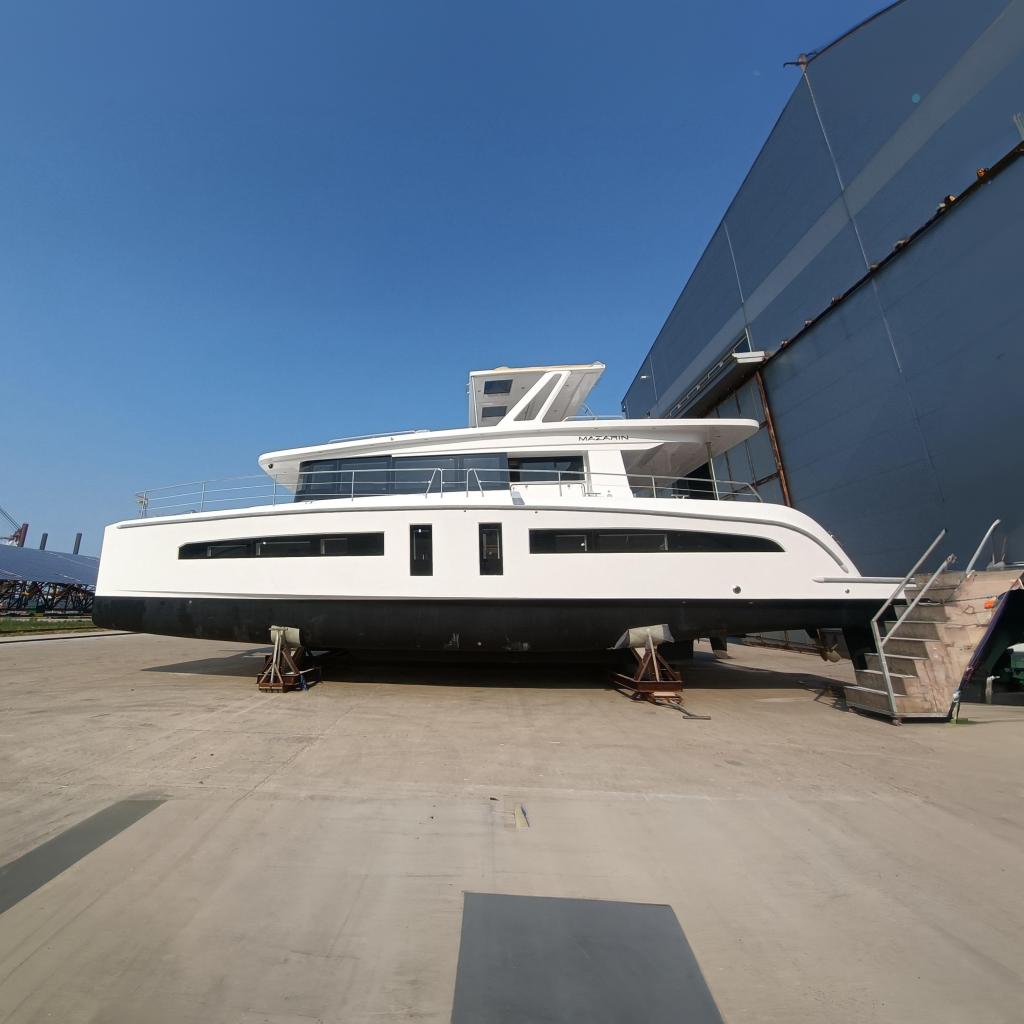 2022 Mazarin 55 Catamaran – Diesel