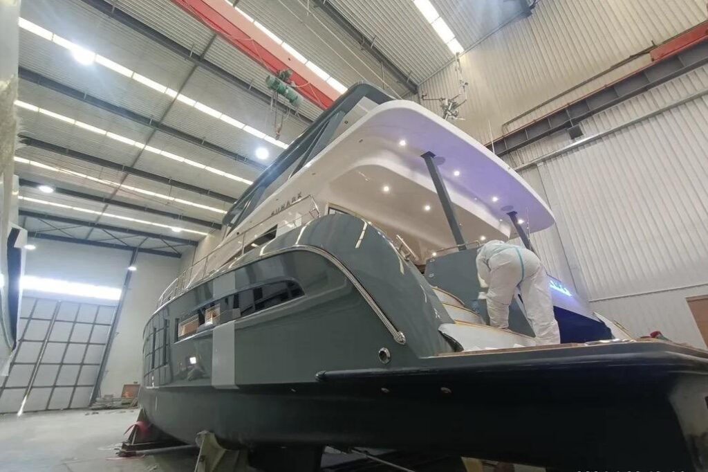 2027 Mazarin HEW MAZARIN 55 HYBRID POWERCATAMARAN