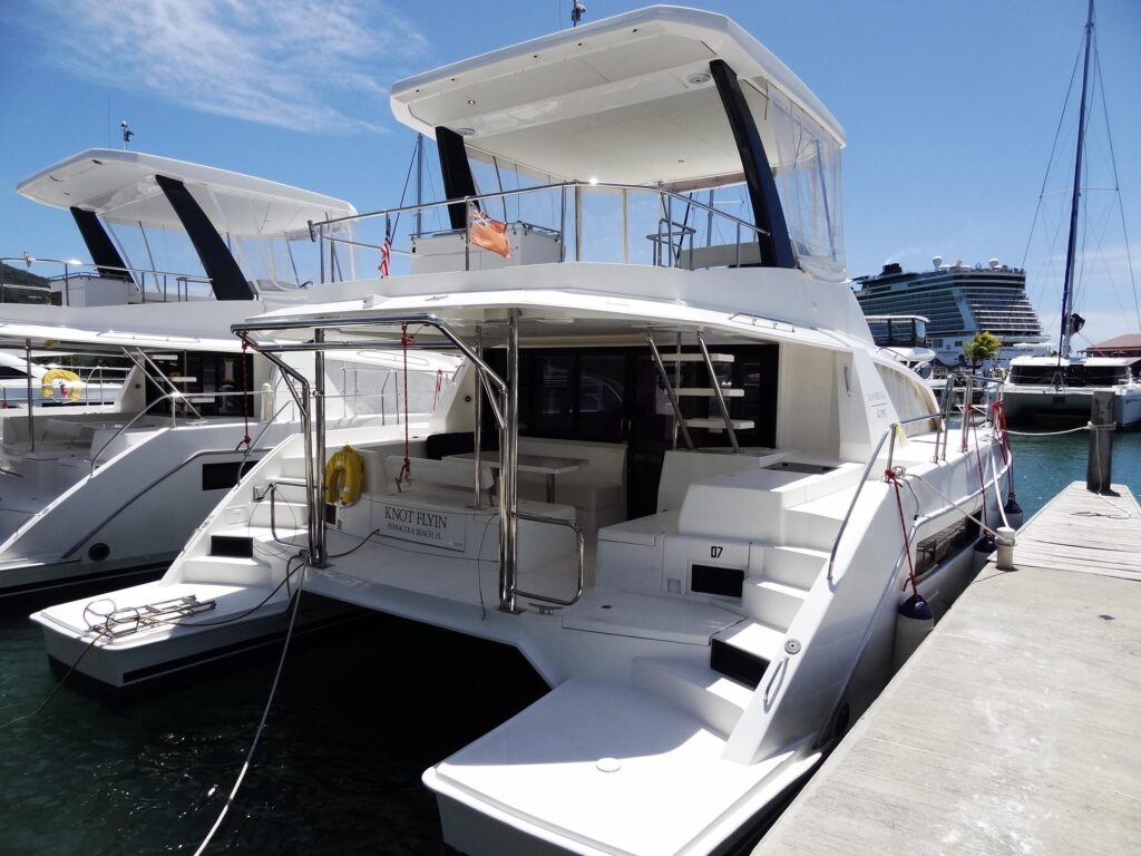 2017 Leopard 43 Powercat LIVITUP