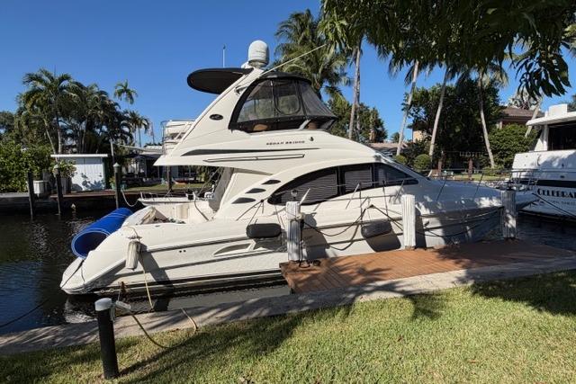 2004 Sea Ray 420 Sedan Bridge Energy
