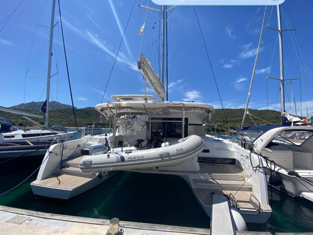 2021 Lagoon 42