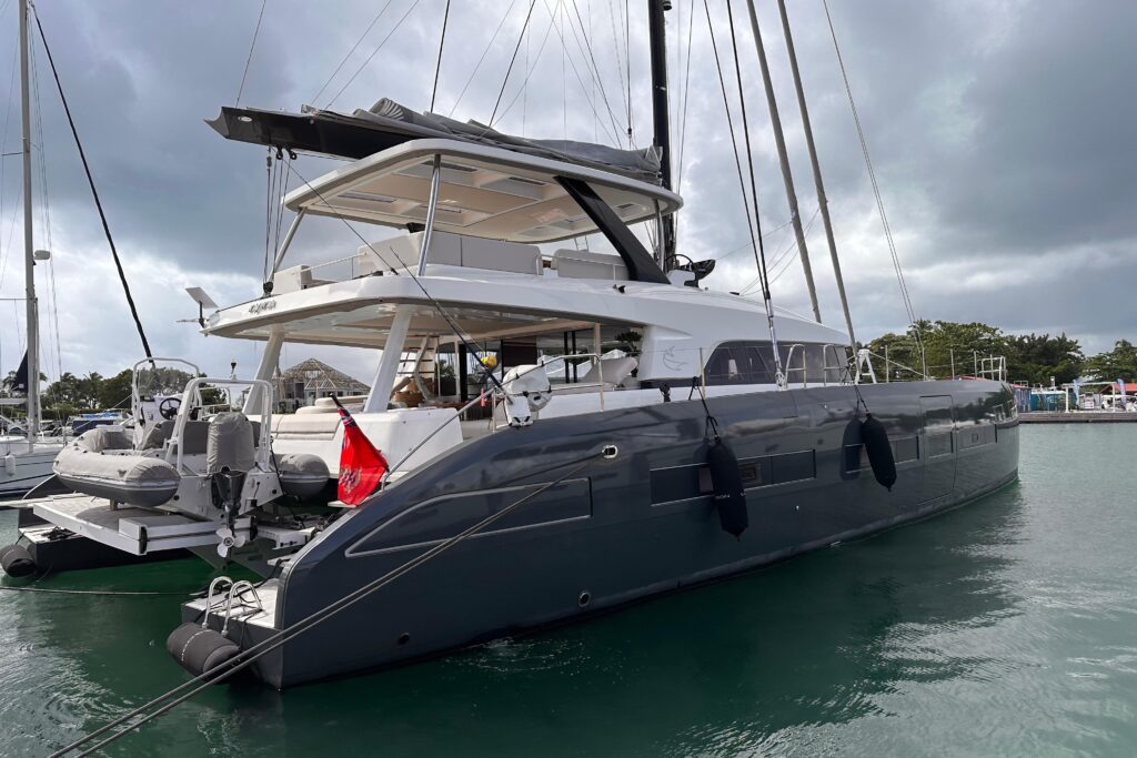 2023 Lagoon SEVENTY 7 KAJIKIA