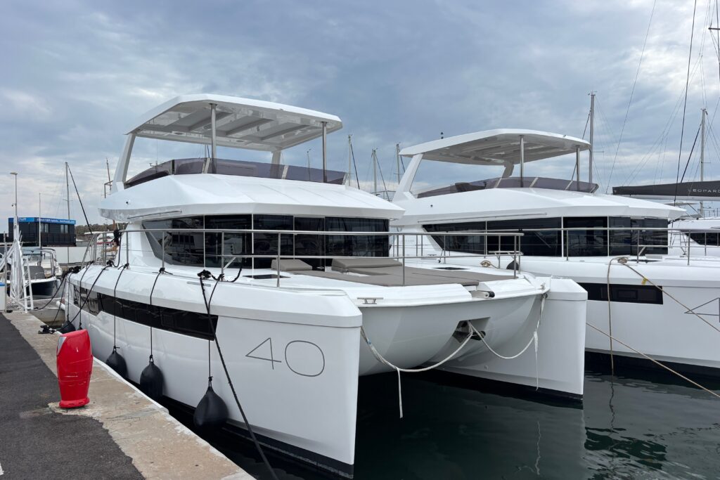2026 Leopard 40 Powercat B9075