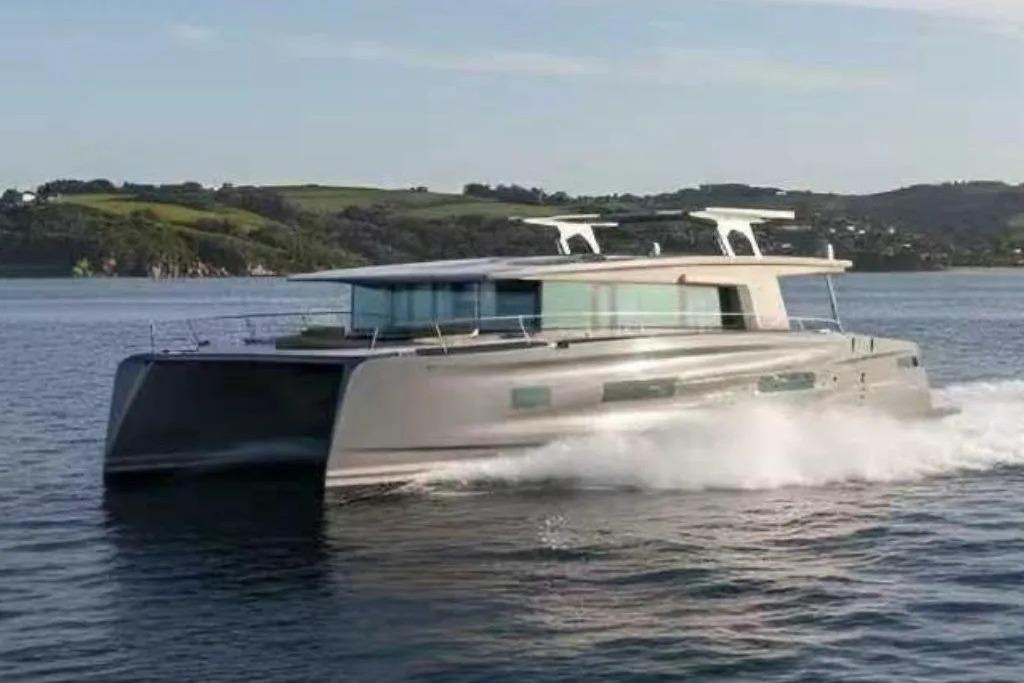 2027 Mazarin 75 POWERCAT HYBRID