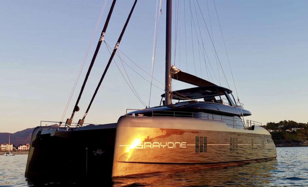 2020 Sunreef 80 sailing Grayone