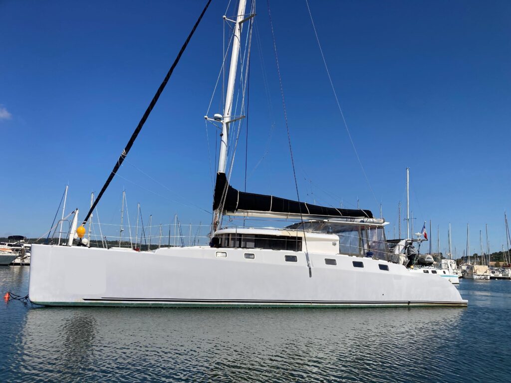 2000 Custom catamaran 15 M