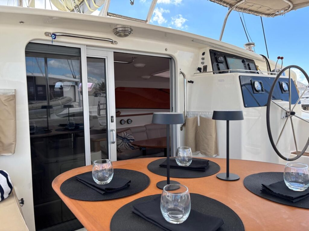 2000 Voyage Yachts 430 Casuarina