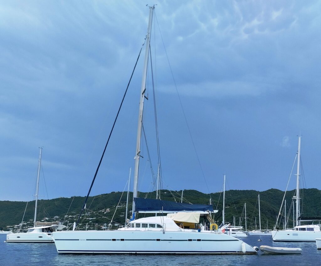 2004 Lagoon 570