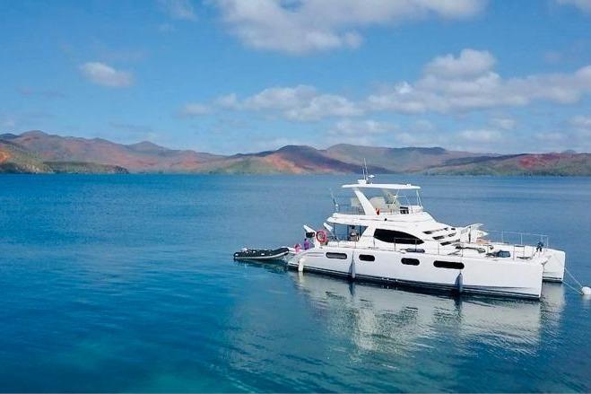2009 Moorings 474 Power Cat Velocity