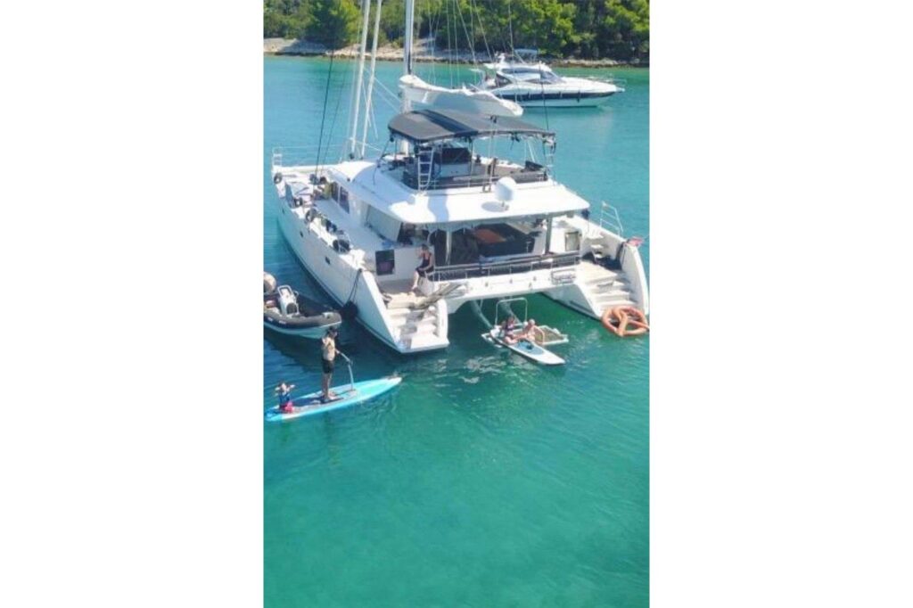 2013 Lagoon 560 Big Time