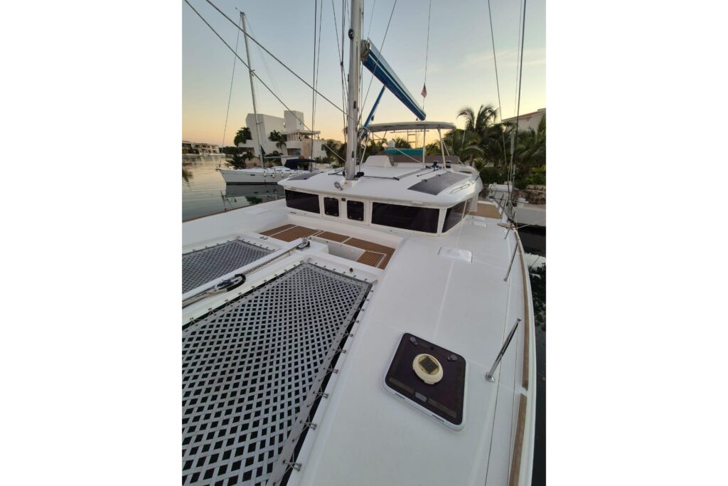 2014 Lagoon 450 CHAPTER TWO