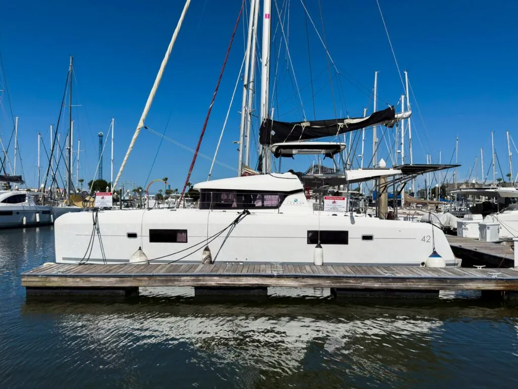 2017 Lagoon 42 Blue Pearl Too