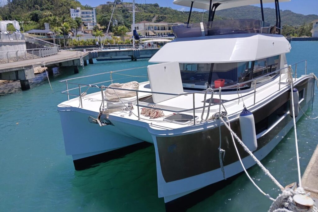 2018 Fountaine Pajot Motor Yacht 37 STOLEN BOOTY