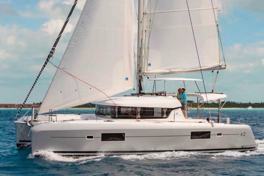 2019 Lagoon 42