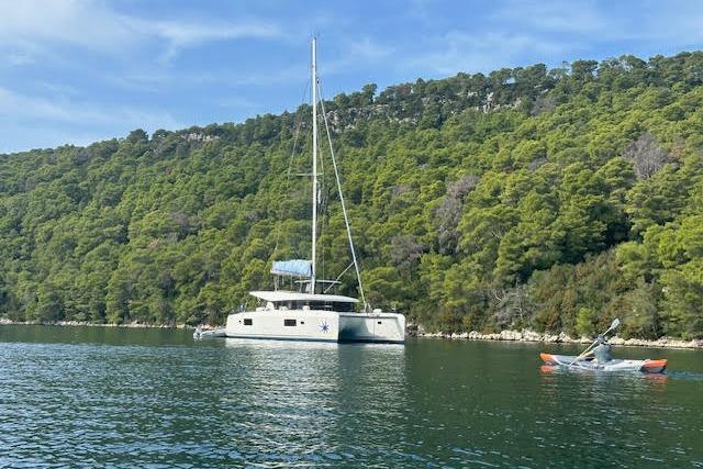 2019 Lagoon 42 Mola-Mola