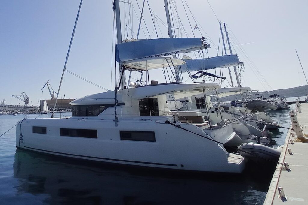 2019 Lagoon 50 Vi La Ut