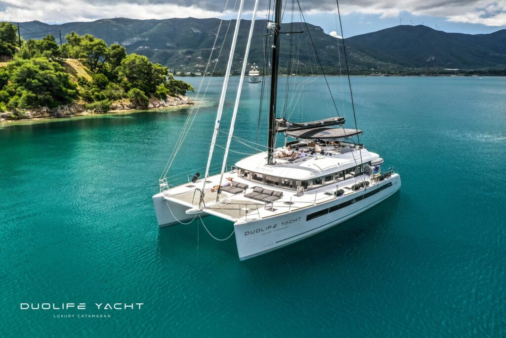 2019 Lagoon 620 Essence DuoLife Yacht