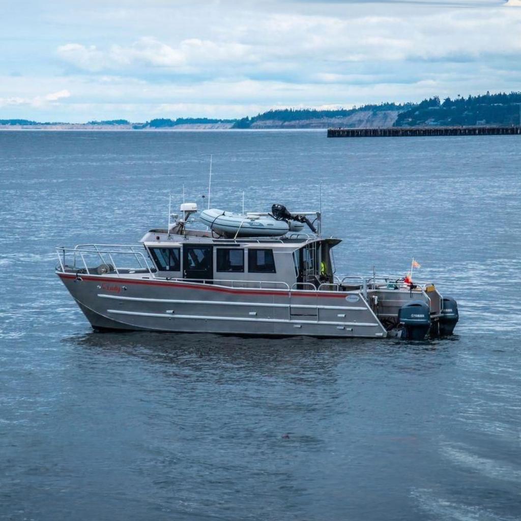 2020 Armstrong Marine 35 C Lady
