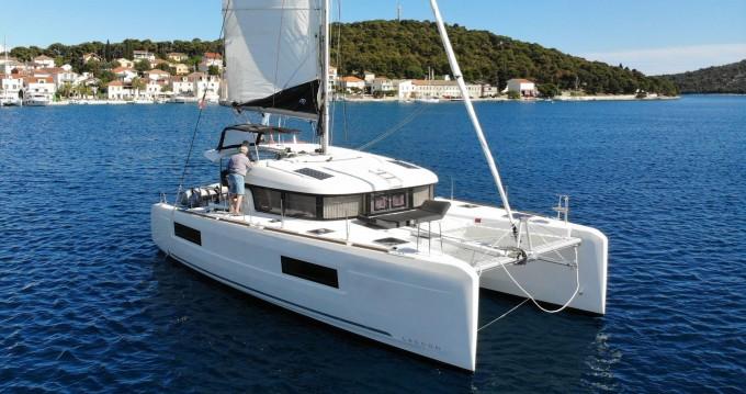 2020 Lagoon 40