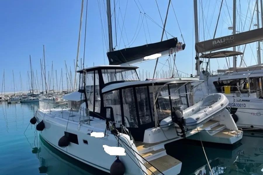 2020 Lagoon 42