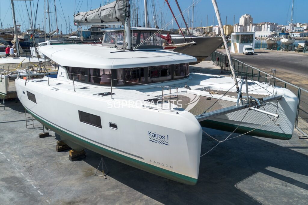 2020 Lagoon 42