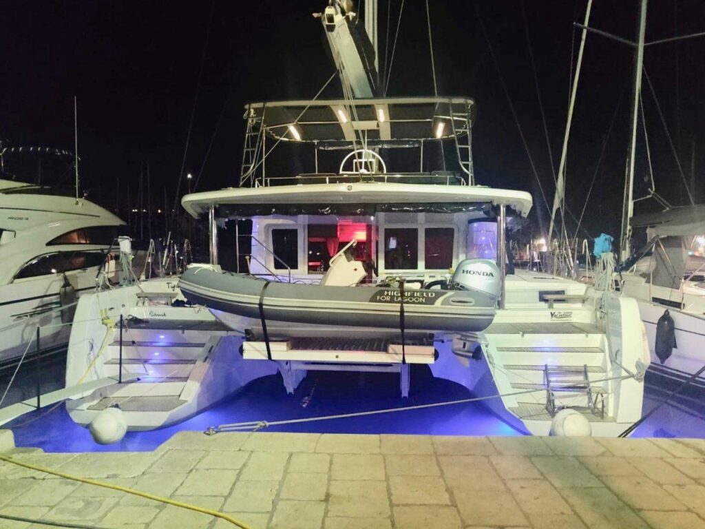 2020 Lagoon 52 F Tiga
