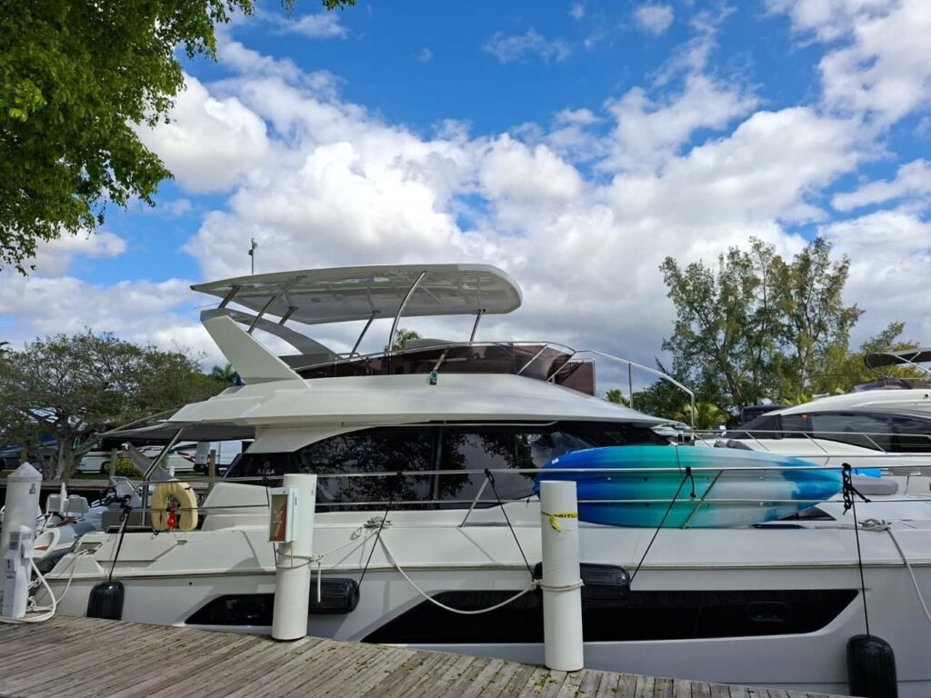 2021 Aquila 44 Yacht Sea Loft