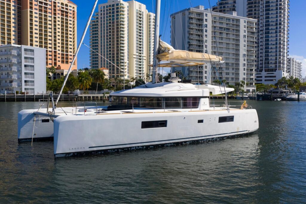 2021 Lagoon 52 F Rhapsody