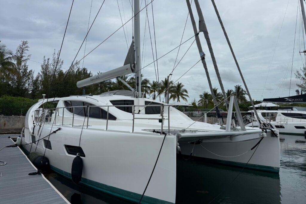 2021 Xquisite Yachts X5 PLUS Epic Air