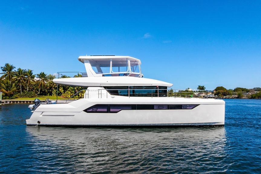 2022 Leopard 53 Powercat Gallivant