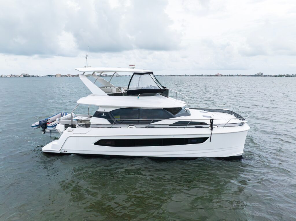 2023 Aquila 44 Yacht
