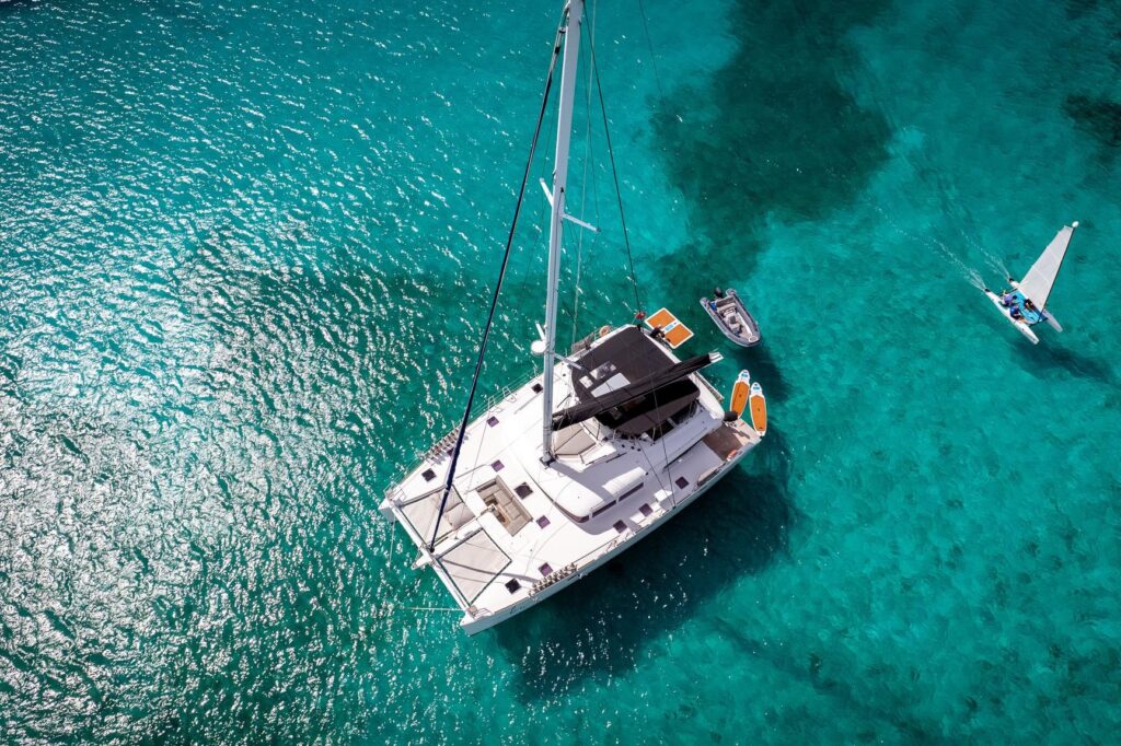 2014 Lagoon 560 S2 Bluewinds