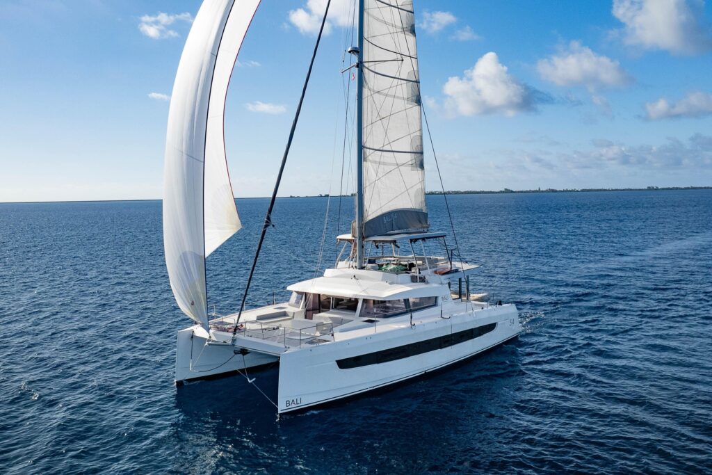 2024 Catana BALI 5.4 Amber Bee