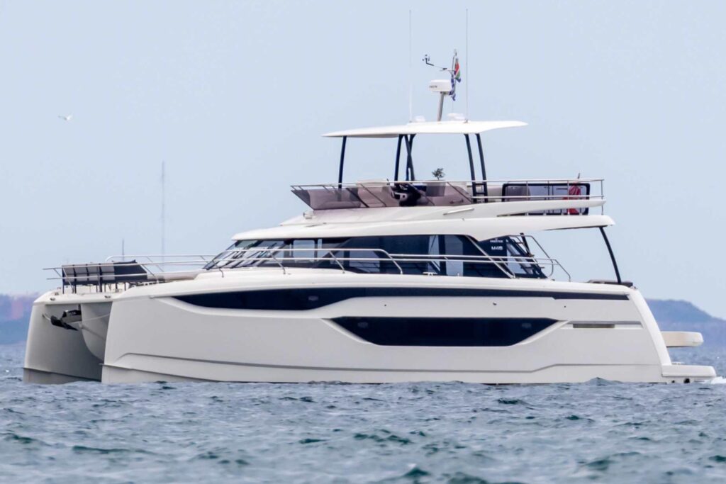 2024 Prestige M48 M/Y SHI-SHI