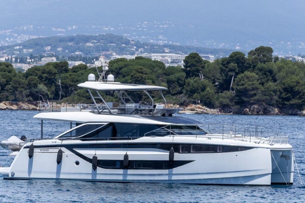 2024 Prestige M8