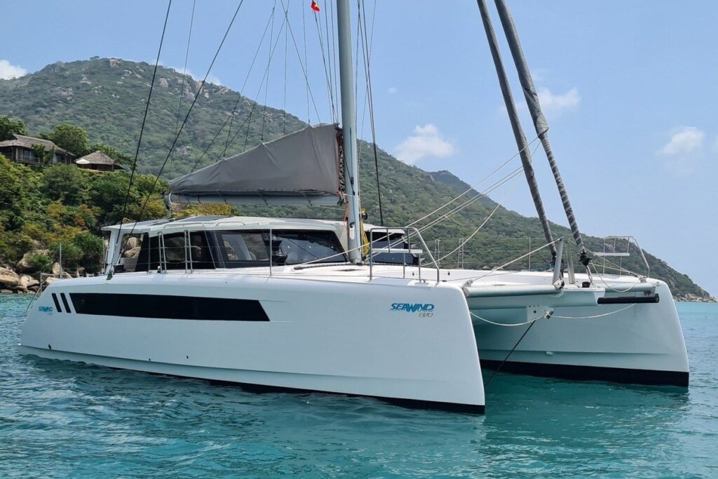 2024 Seawind 1370 DAMSELFLY