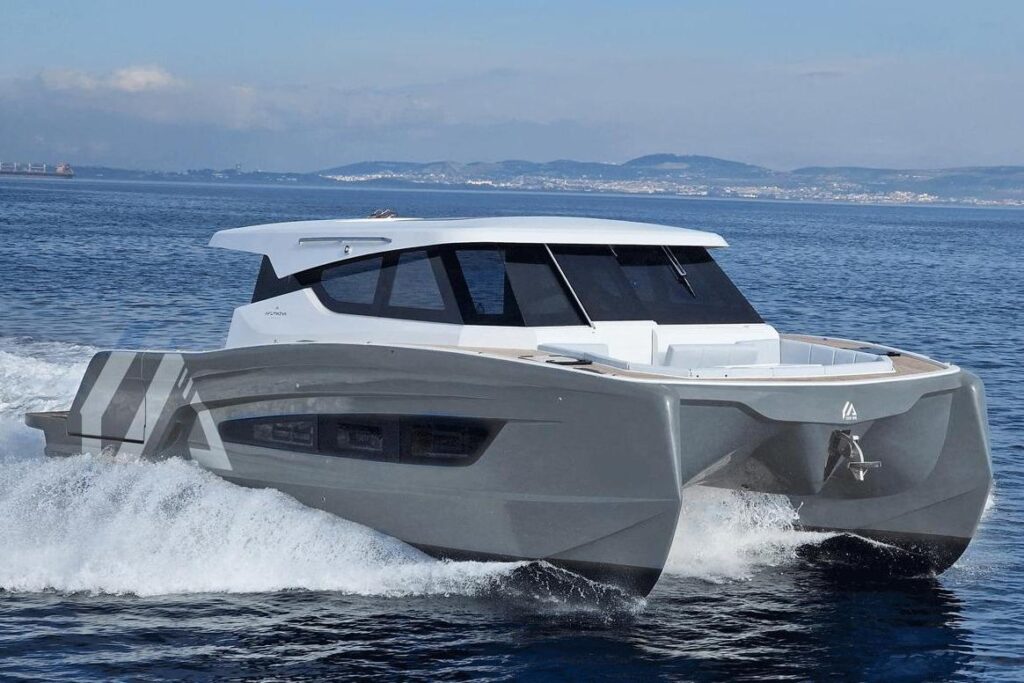 2027 Aventura 38 Sport Coupe