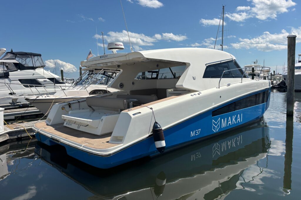 2025 Makai M37