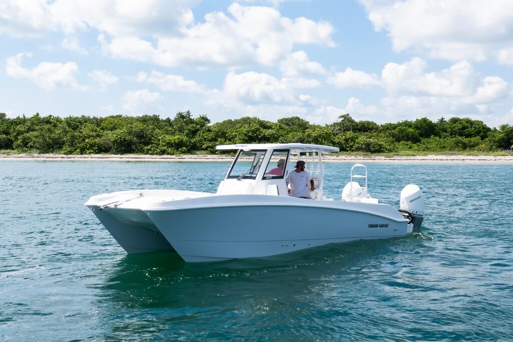 2025 Twin Vee 280 GFX2 CC