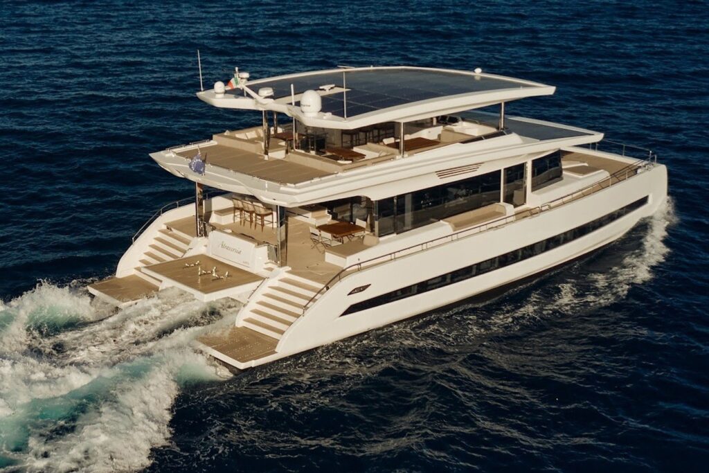 2025 VisionF E 80 Cat ATRAVERSIA