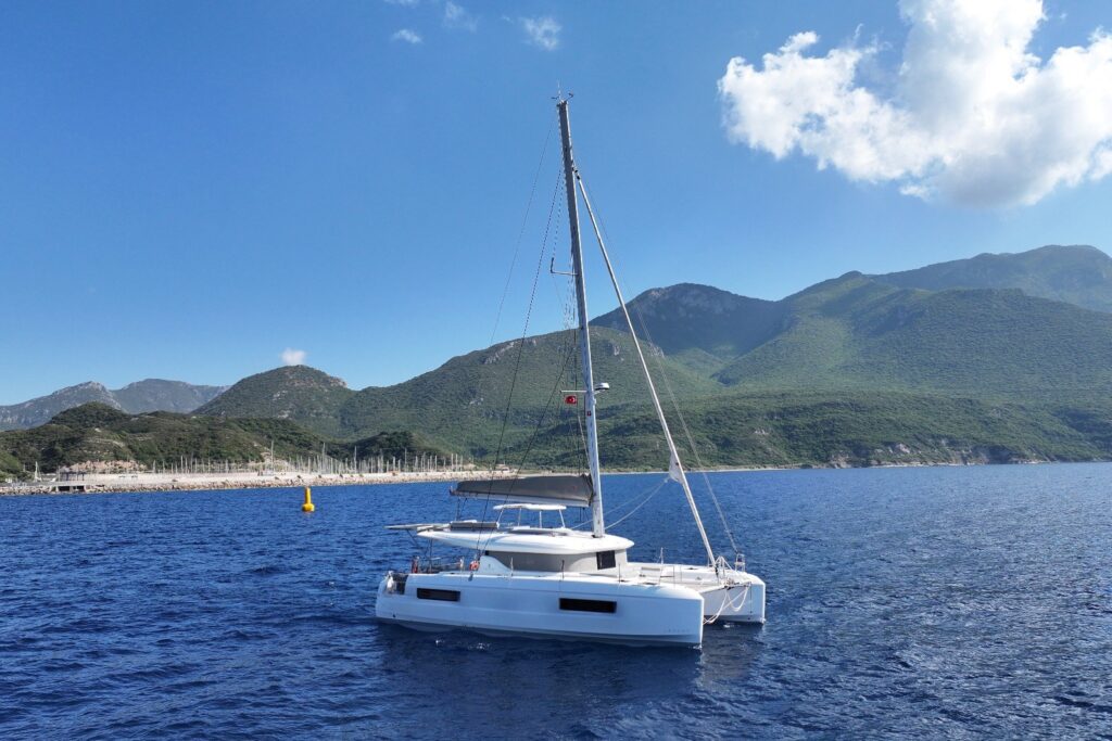 2026 Lagoon 43