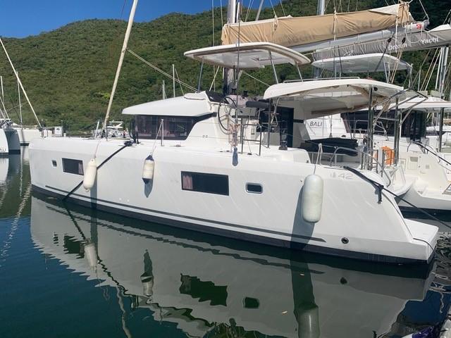 2017 Lagoon 42 Bimini