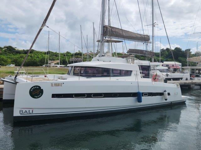 2017 Catana Bali 4.3 Samao
