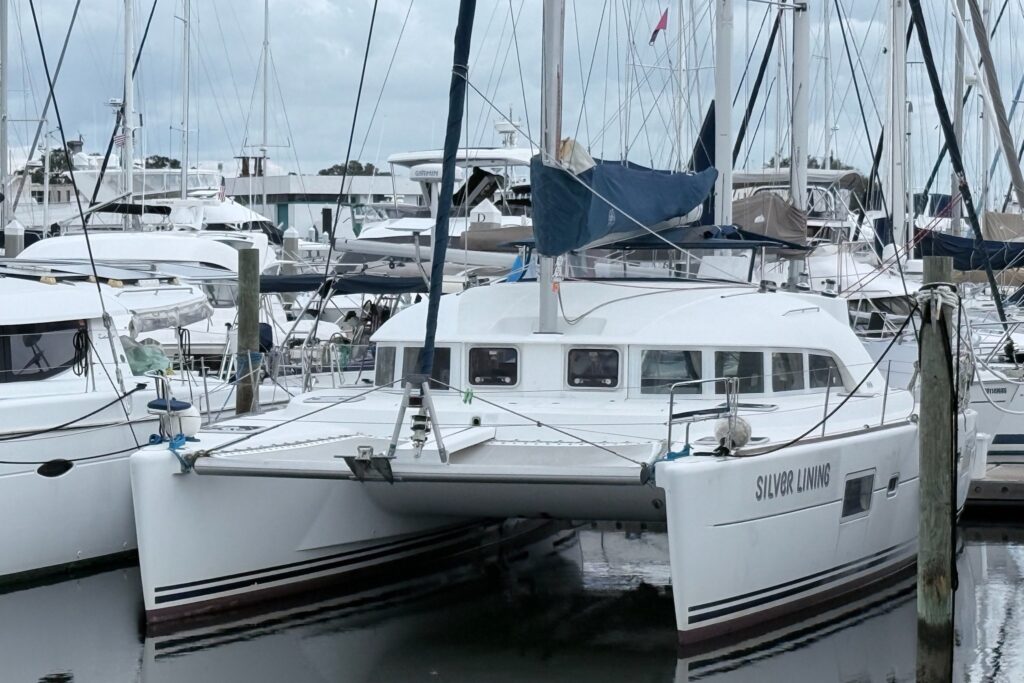 2006 Lagoon 380 S2 Silver Lining