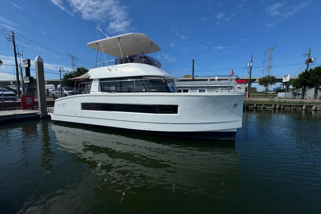 2017 Fountaine Pajot Motor Yacht 37 King’s Ransom