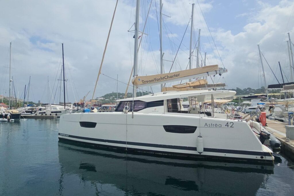 2020 Fountaine Pajot Astrea 42 Elwe